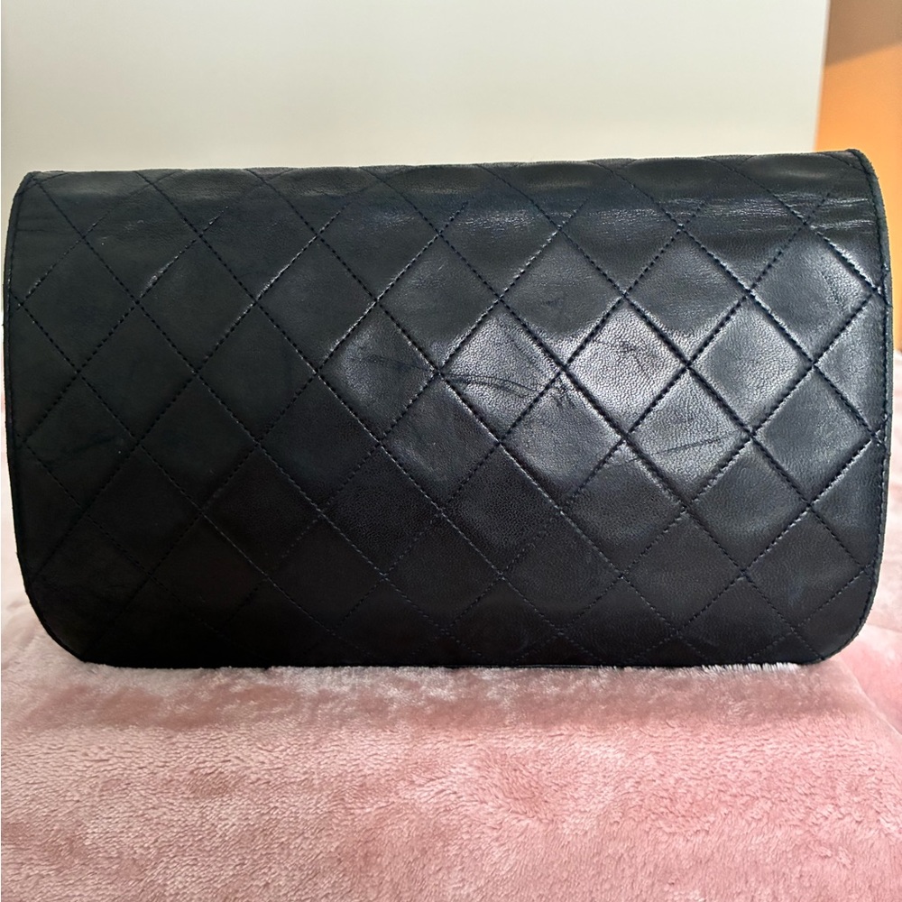 CHANEL Elegant Black Lambskin, Shoulder Bag or Clutch ~ 24K Gold Accent - Picture 3 of 17